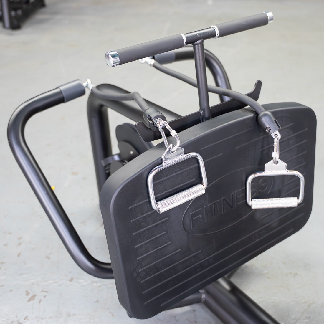 Vogue Diverging Low Row- Seated - Pin Selectorized - Lats Delts Rhomboids Traps Workout