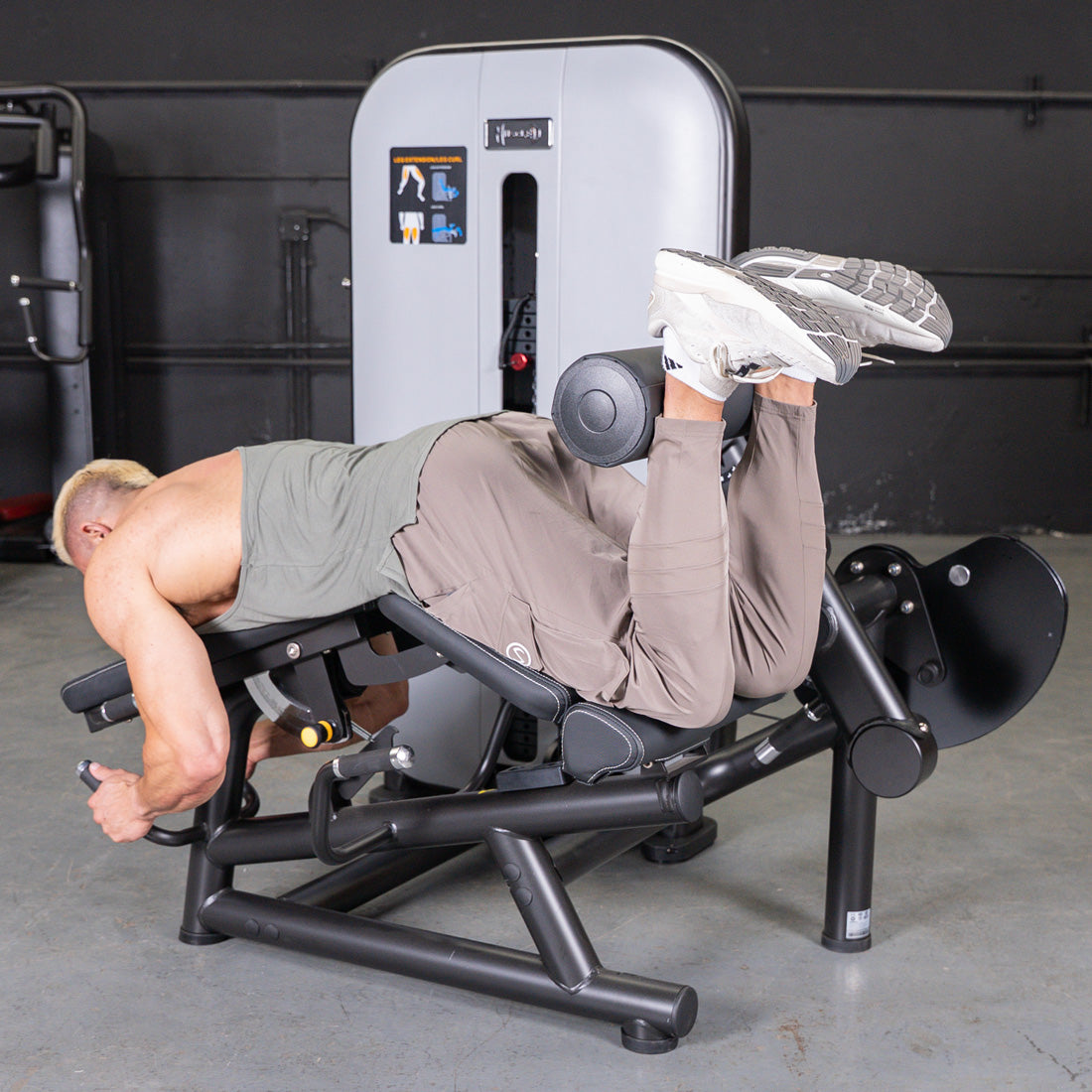 Vogue Leg Extension/Prone Leg Curl Combo - Muscle D Fitness - Seated - Adjustable - Pin Selectorized - Quads Hamstring Machine
