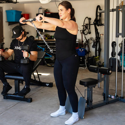 Lat Pull-Down Machine with Low-Row